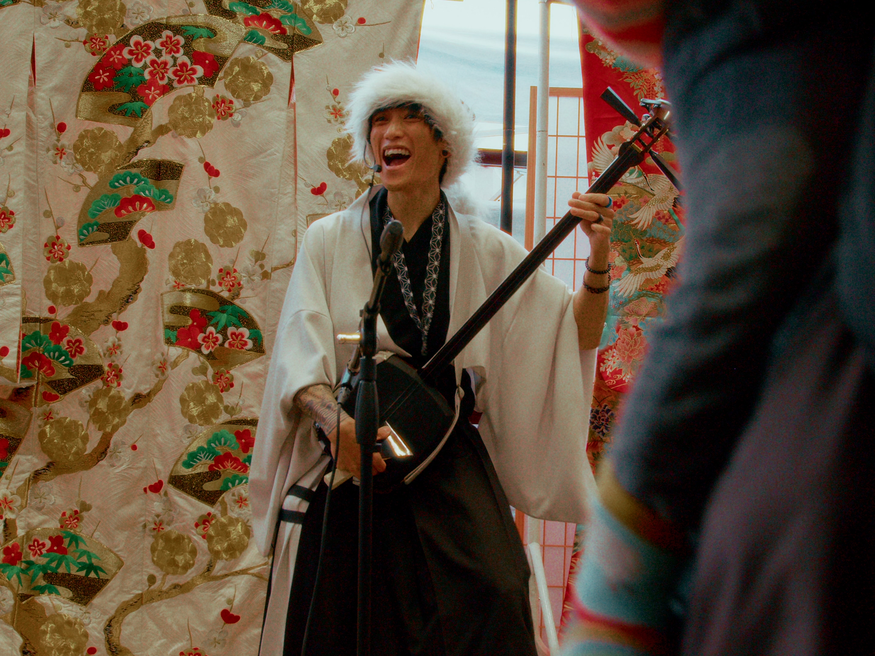 WHEN METAL MEETS THE SHAMISEN